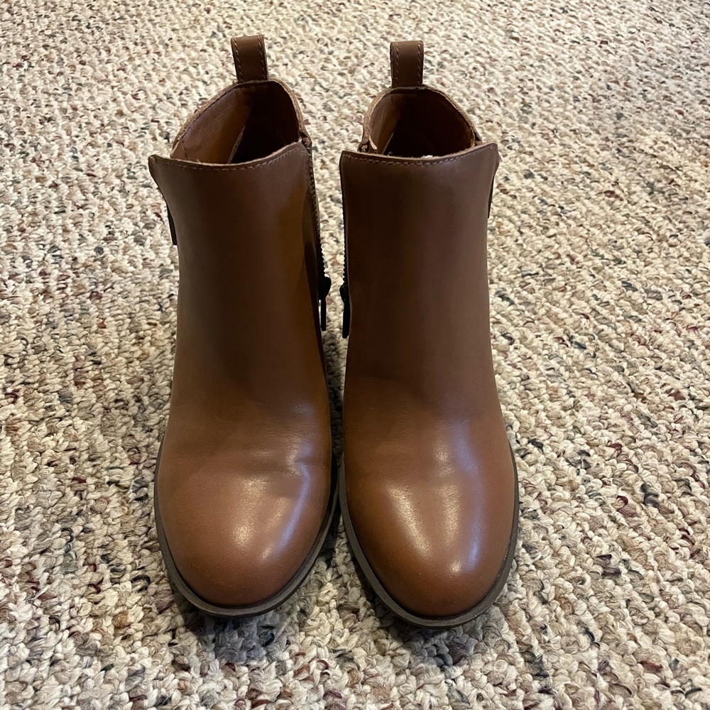 Luck Brand brown ankle boots. New. Never worn